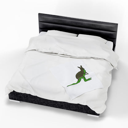 Kangaroo Graphic Velveteen Plush Blanket – Cute Green Marsupial Throw for Kids & Animal Lovers