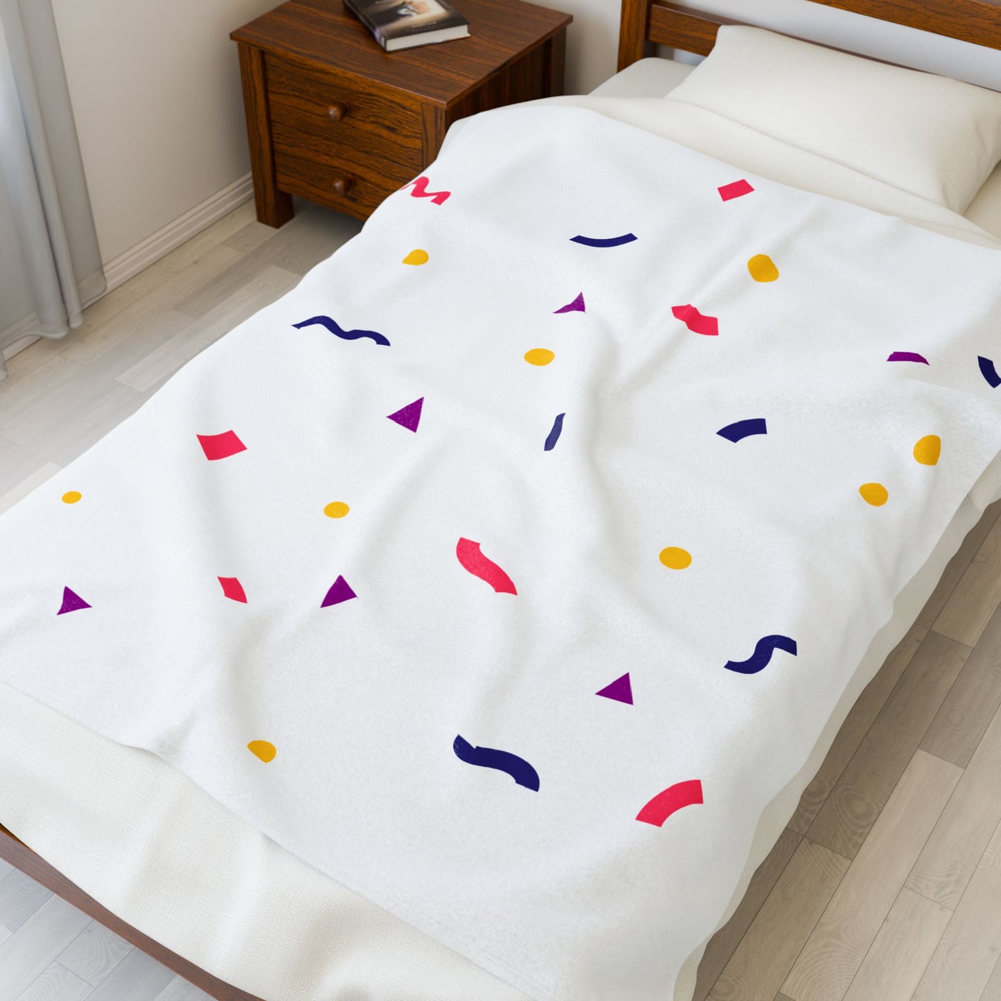 Confetti Plush Blanket — Soft Velveteen Throw with Colorful Geometric Sprinkles