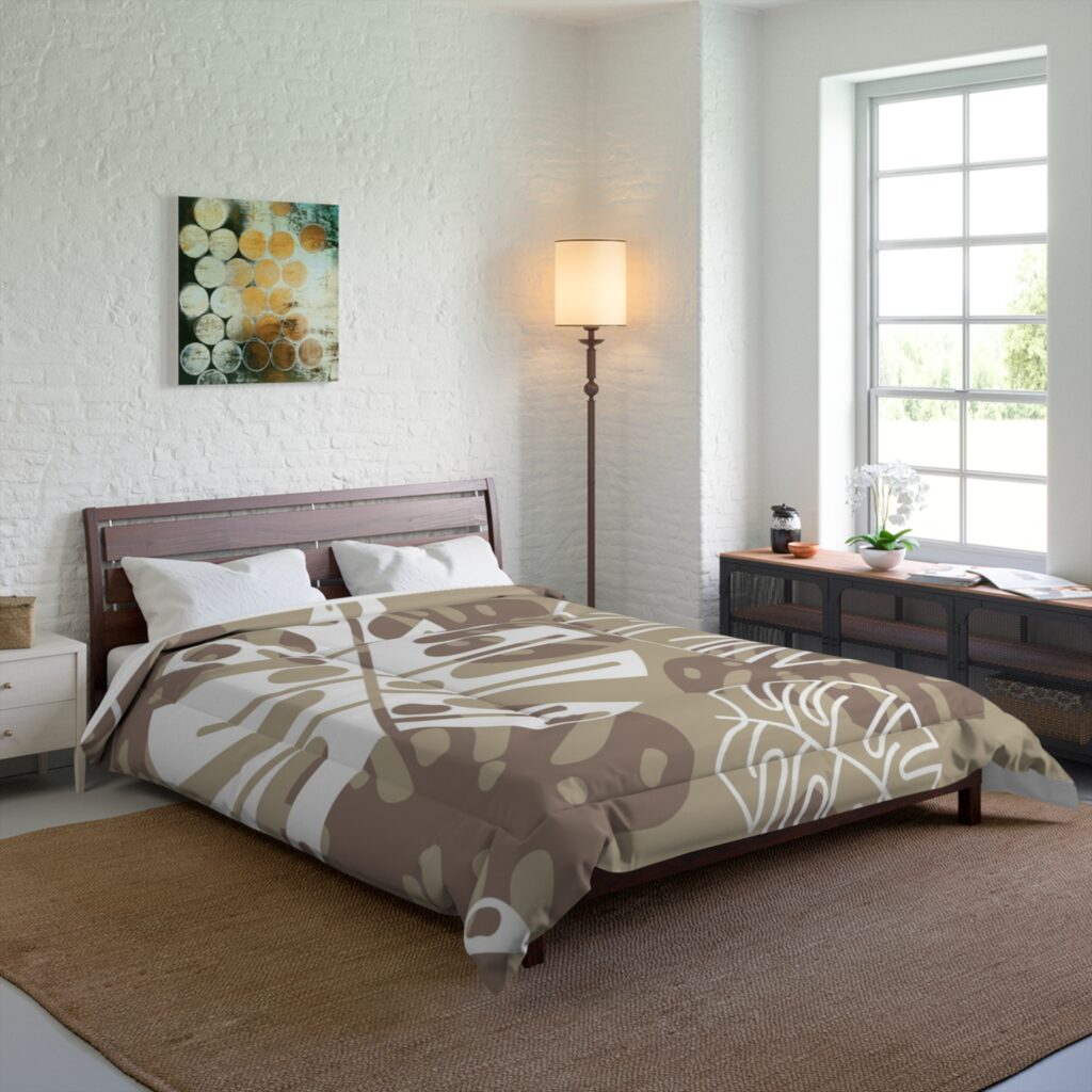 Neutral Monstera Leaf Comforter
