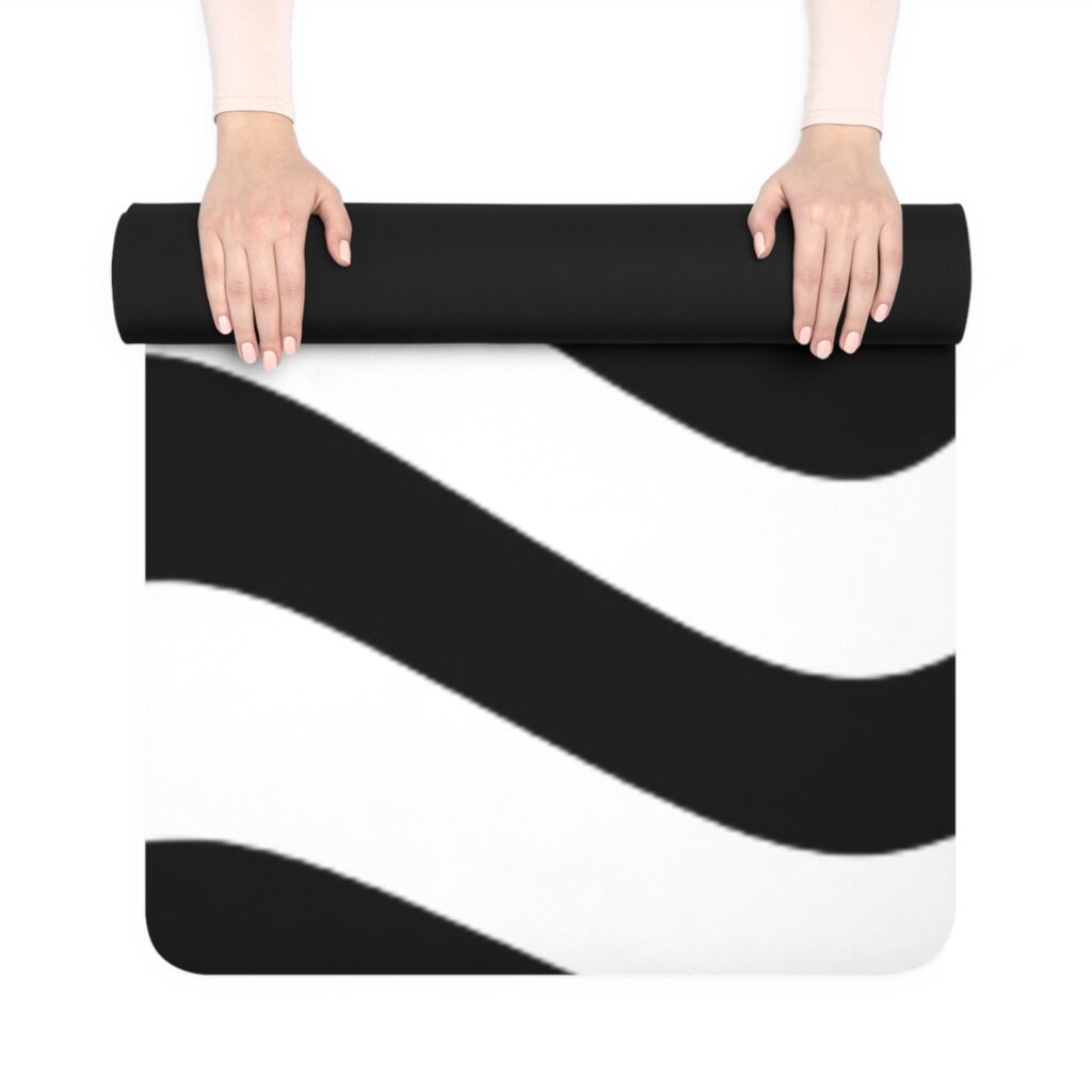Monochrome Wave Rubber Yoga Mat — Black & White Non-Slip Fitness Mat