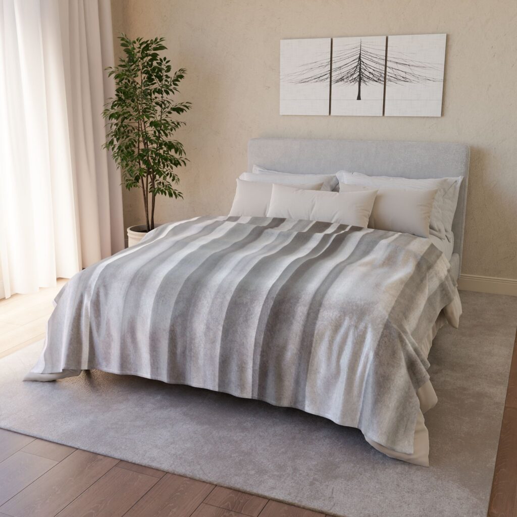 Gray Ombre Striped Plush Blanket — Soft Polyester Throw for Living Room & Bedroom